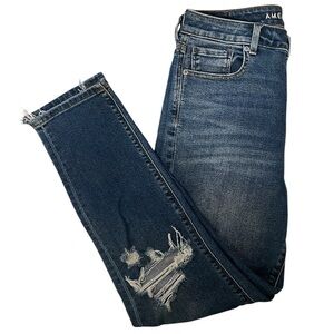 American Eagle Outfitters High Rise Mom Jeans Size 4 Regular
